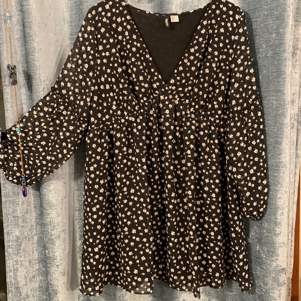 **last chance being removed 2/21/23 xlarge dress